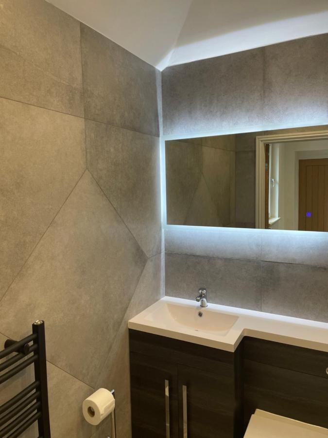 Glasgow Airport Apartments Paisley Eksteriør bilde