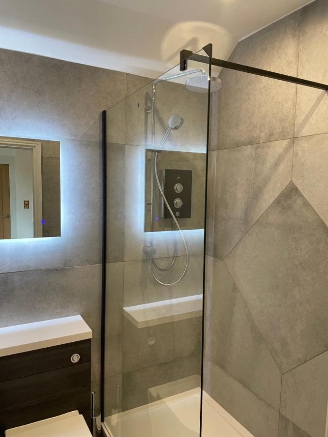 Glasgow Airport Apartments Paisley Eksteriør bilde