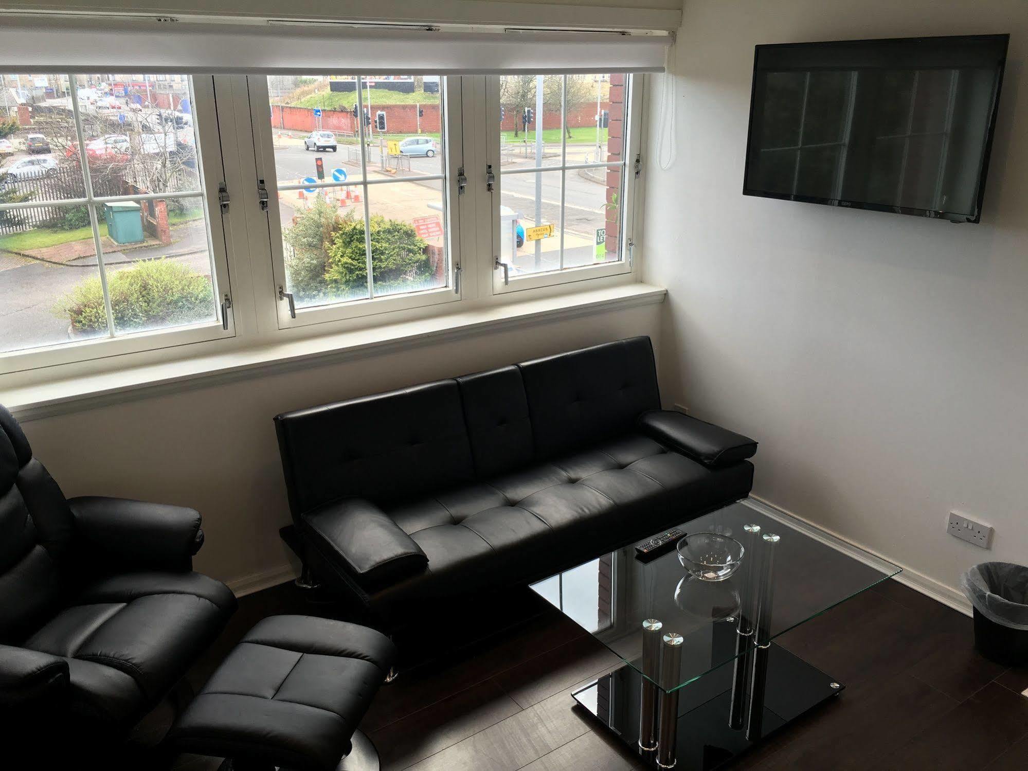 Glasgow Airport Apartments Paisley Eksteriør bilde
