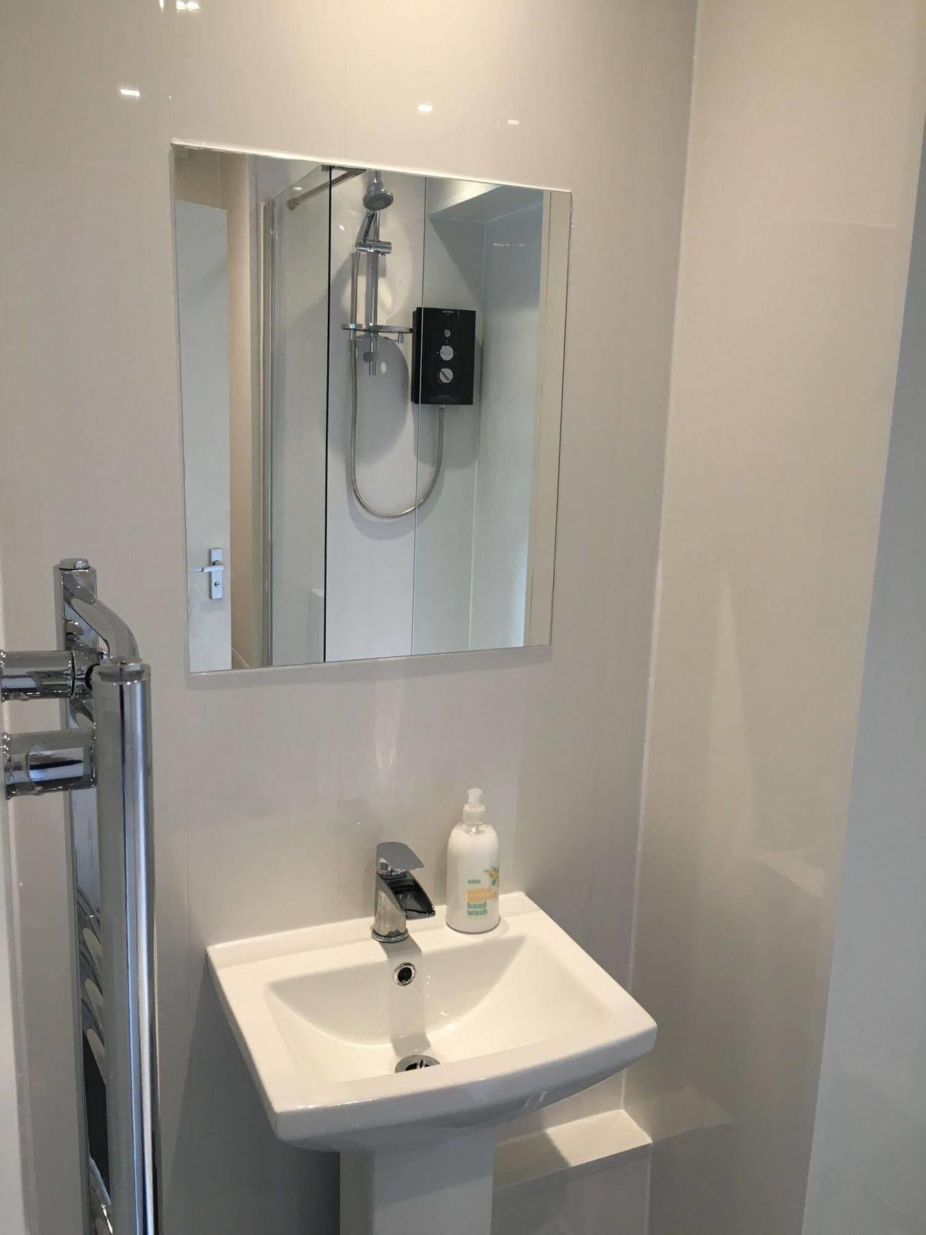 Glasgow Airport Apartments Paisley Eksteriør bilde