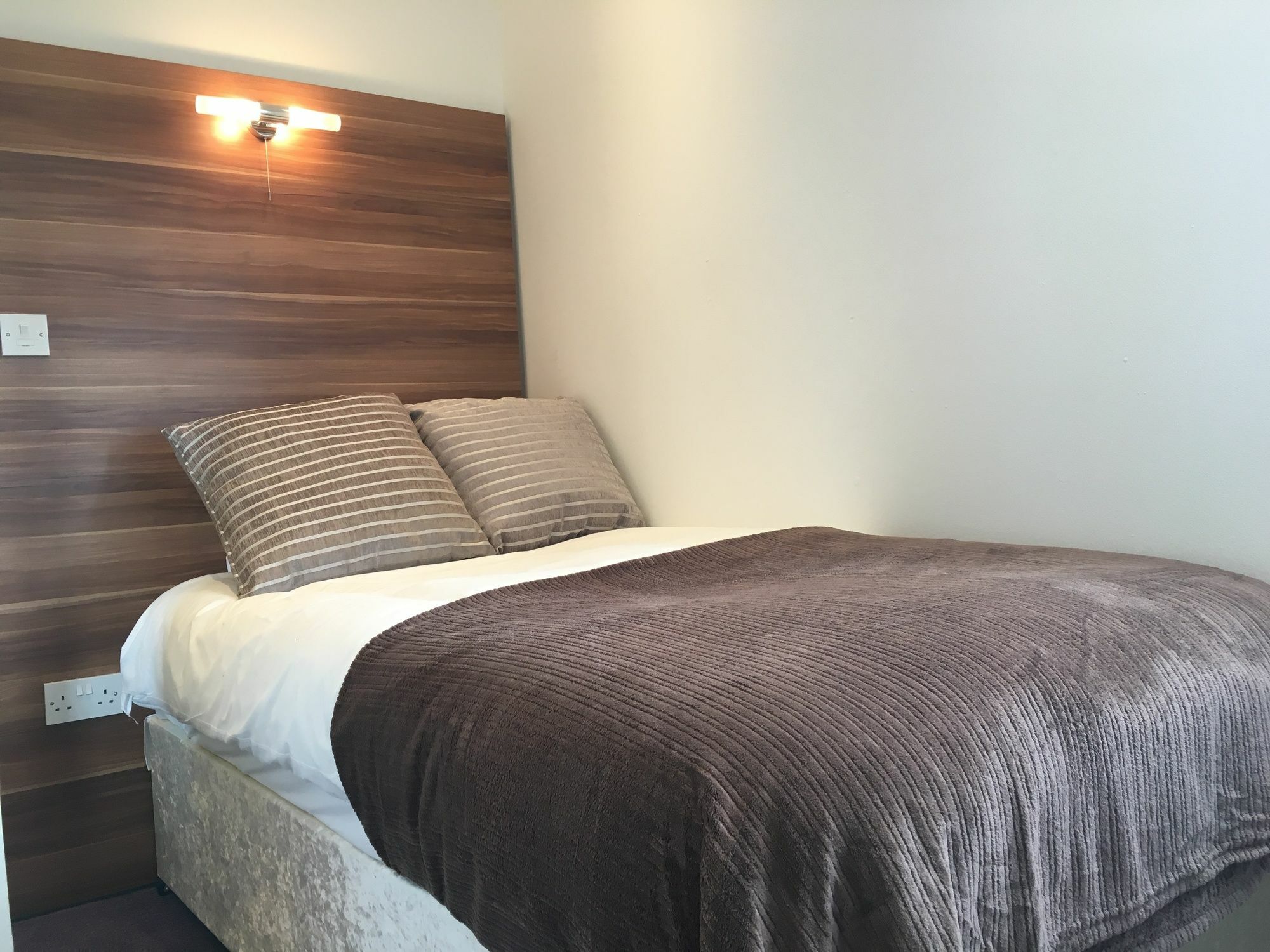 Glasgow Airport Apartments Paisley Eksteriør bilde